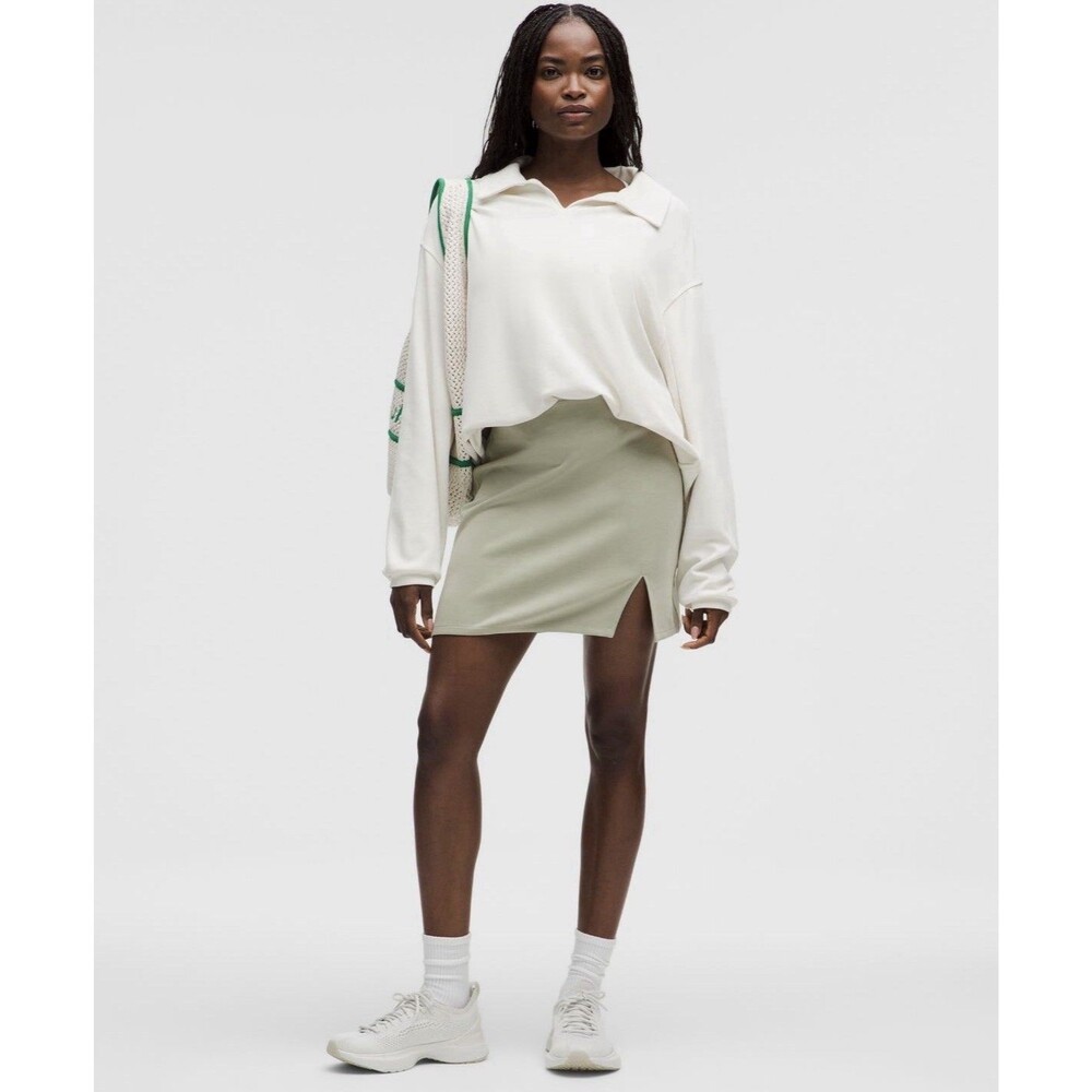 Lululemon Women's Softstreme High-Rise Mini Skirt Size Large Fog Green NWT